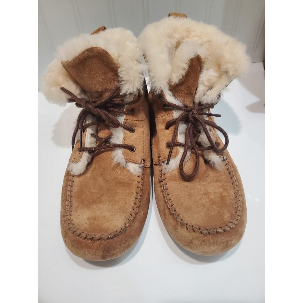 UGG Chickaree Moccasin Boots Size 7 - Picture 2 of 7